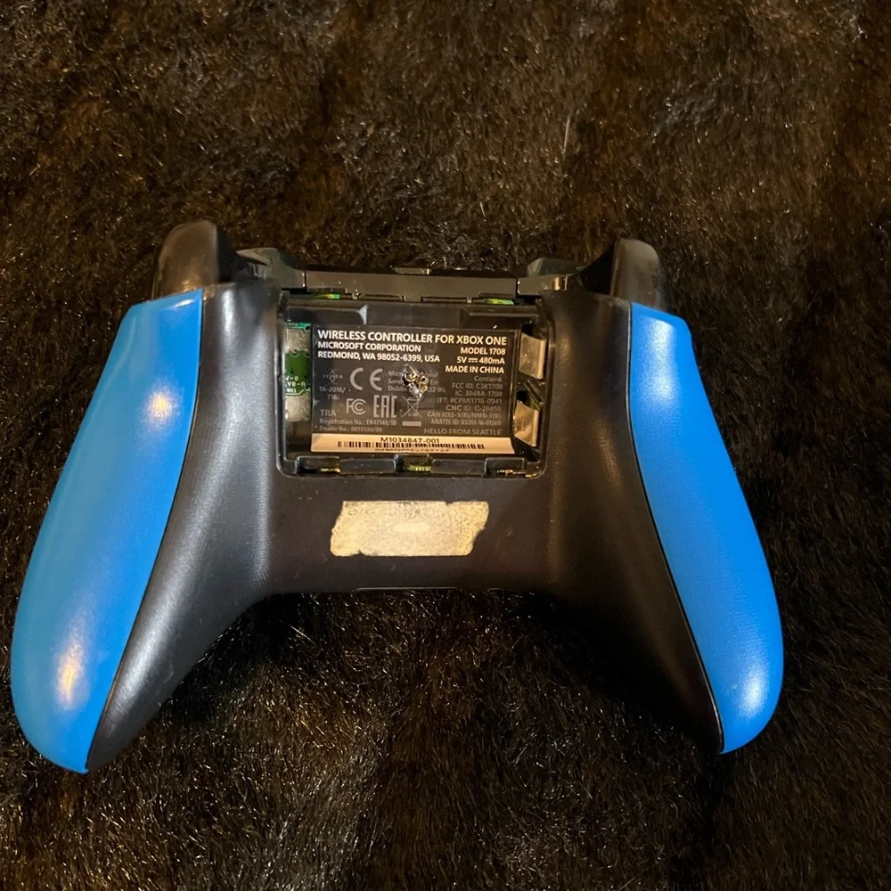 Xbox One Blue Wireless Controller OEM Model 1708 Missing Cover